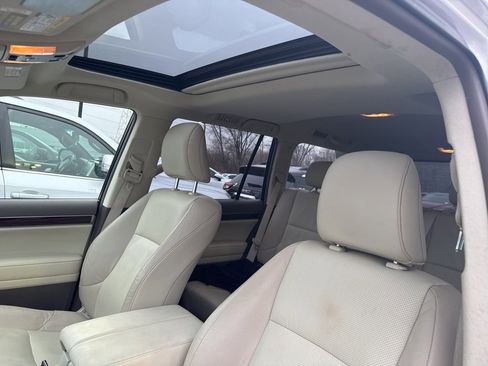 Used 2019 Lexus GX 460 image 23