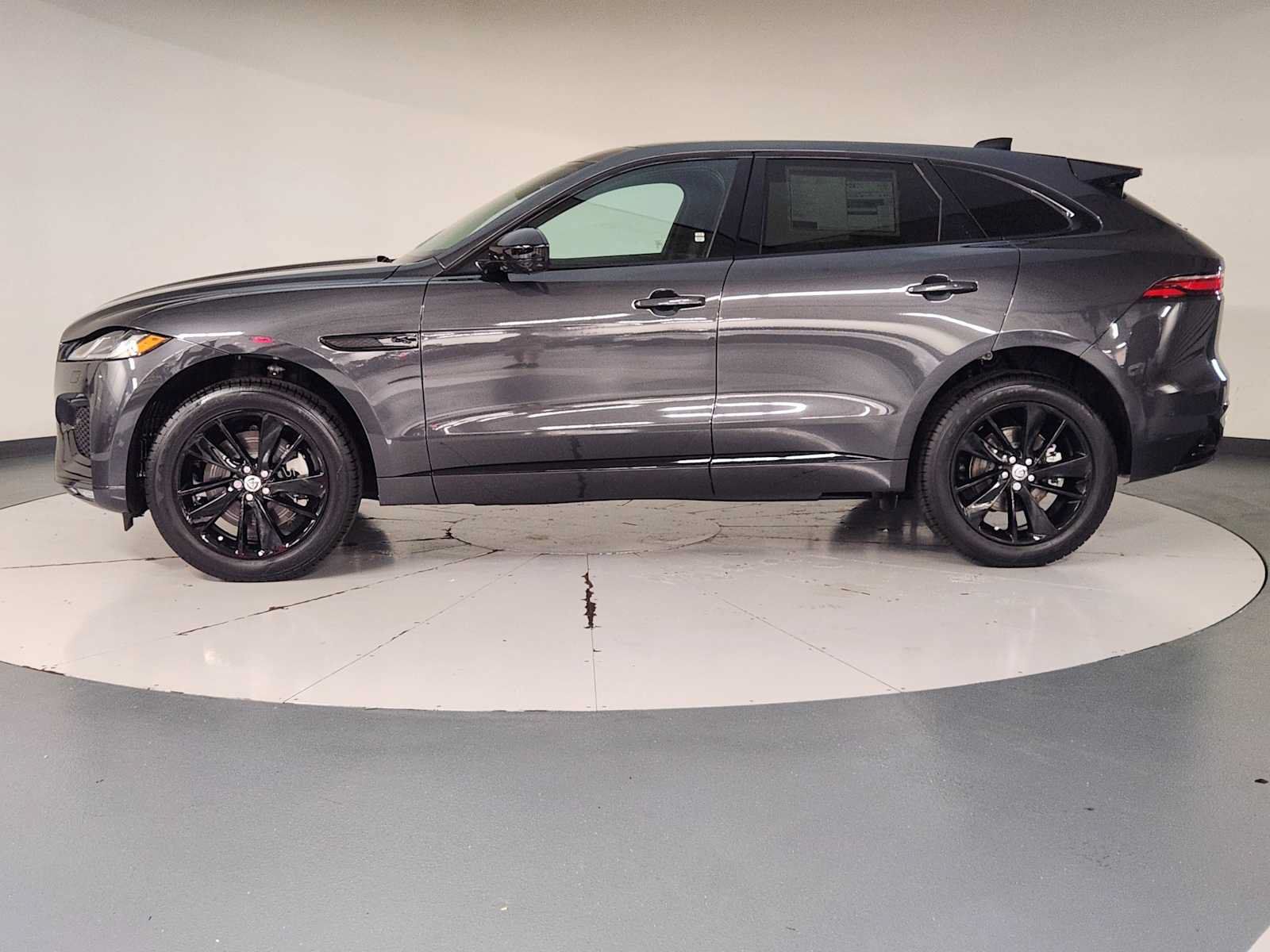 New 2026 Jaguar F-PACE R-Dynamic S AWD/4WD image 5