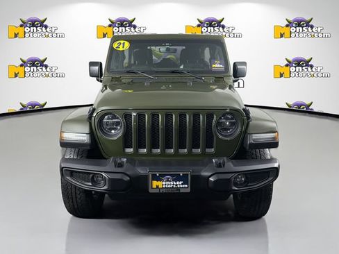 Used 2021 Jeep Wrangler Unlimited Sahara AWD/4WD image 2