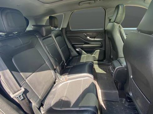 Used 2021 Lincoln Corsair AWD w/ Premium Package image 25