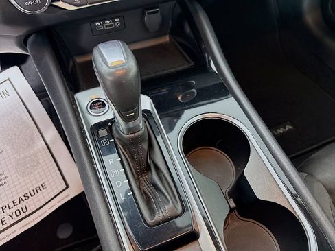 Used 2020 Nissan Altima 2.5 SV AWD/4WD image 18