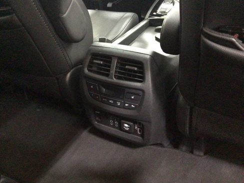 Used 2021 Honda Pilot Elite image 32