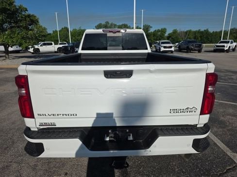 Used 2023 Chevrolet Silverado 3500 High Country AWD/4WD image 4