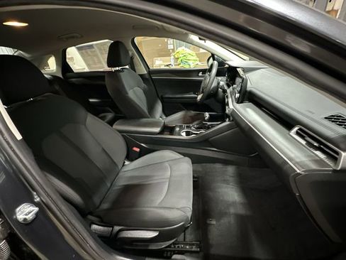 Used 2023 Kia K5 LXS image 28