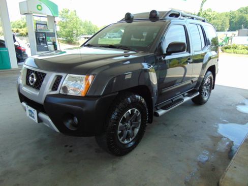 Used 2015 Nissan Xterra PRO-4X AWD/4WD image 20
