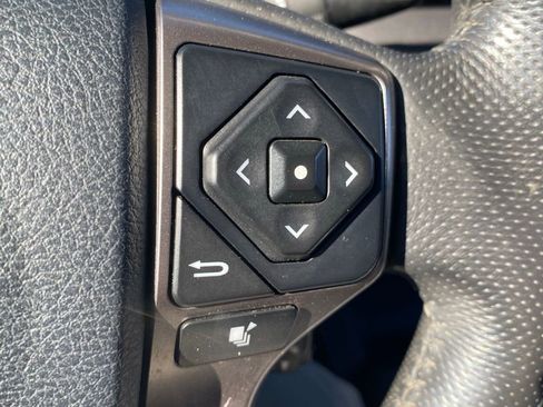 Used 2019 Toyota Tacoma SR5 image 29