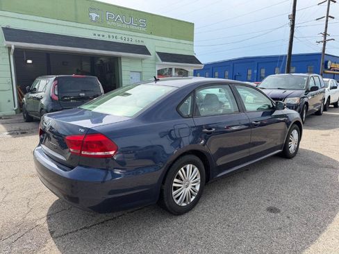 Used 2014 Volkswagen Passat 1.8T S FWD image 5