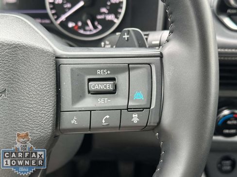 Used 2025 Nissan Rogue SV AWD/4WD image 24