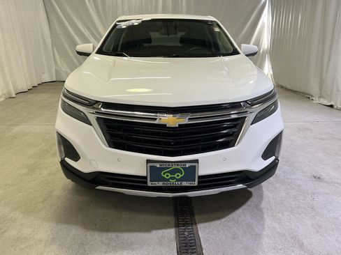 Used 2023 Chevrolet Equinox LT AWD/4WD image 3