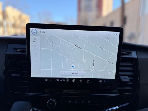 Used 2023 Ford Transit 350 XLT image 36