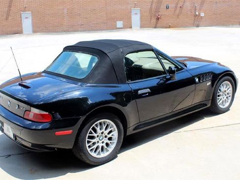 Used 2002 BMW Z3 2.5i image 11