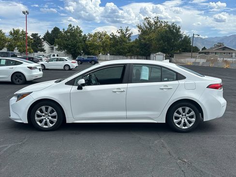 Used 2024 Toyota Corolla LE FWD image 7
