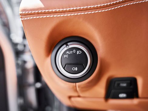 Used 2018 Ferrari GTC4Lusso image 52