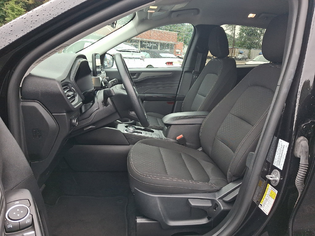 Used 2025 Ford Escape Active AWD/4WD image 13