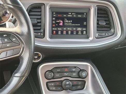 Used 2022 Dodge Challenger GT image 18