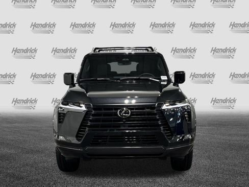 Used 2026 Lexus GX 550 w/ Accessory Package (2T) AWD/4WD image 5
