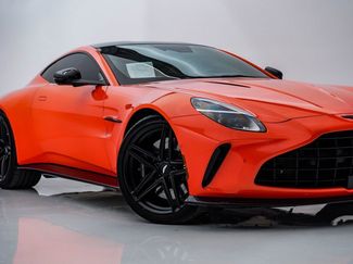 Used 2025 Aston Martin V8 Vantage Coupe RWD video 2