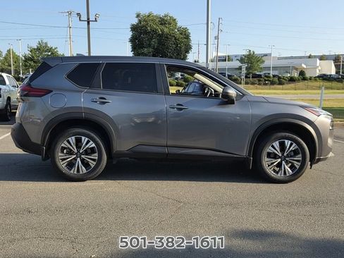 Used 2023 Nissan Rogue SV FWD image 6