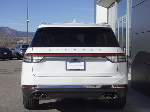 Used 2020 Lincoln Aviator AWD image 6