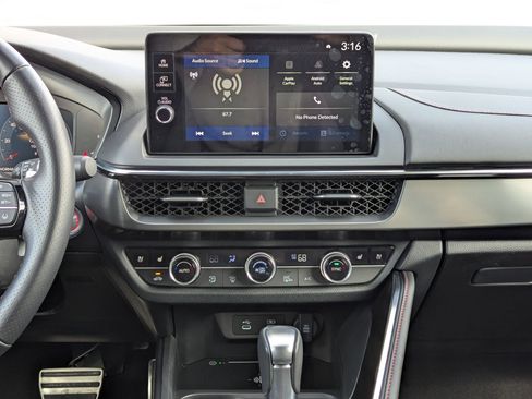 Certified 2025 Acura ADX A-Spec image 18