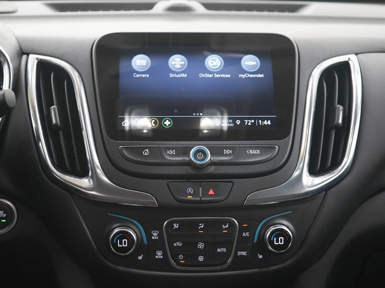 Used 2024 Chevrolet Equinox LT AWD/4WD image 18