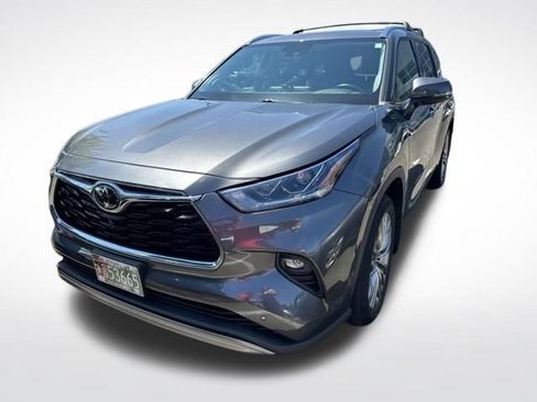 Used 2022 Toyota Highlander Platinum AWD/4WD image 4