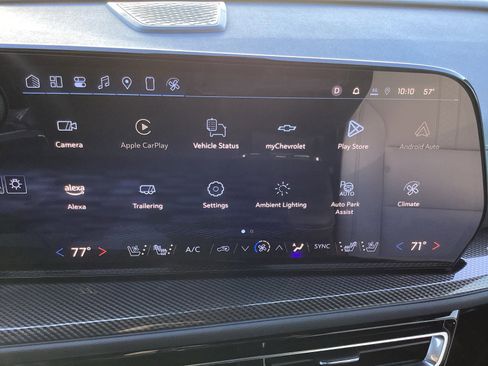 Used 2025 Chevrolet Traverse High Country image 23