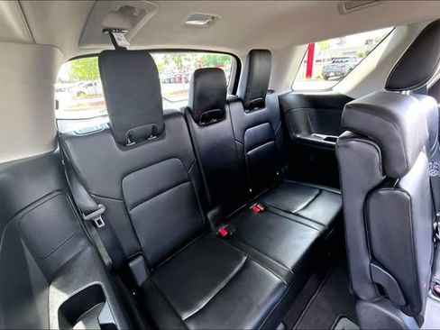 Certified 2025 Nissan Pathfinder SL FWD image 30