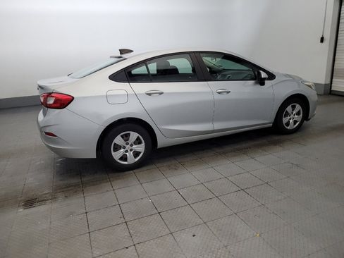 Used 2018 Chevrolet Cruze LS FWD image 10
