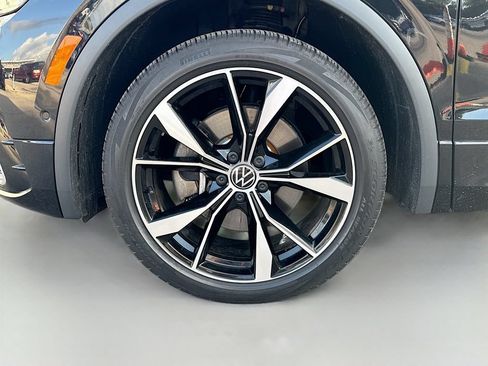 Used 2024 Volkswagen Tiguan SEL R-Line AWD/4WD image 42