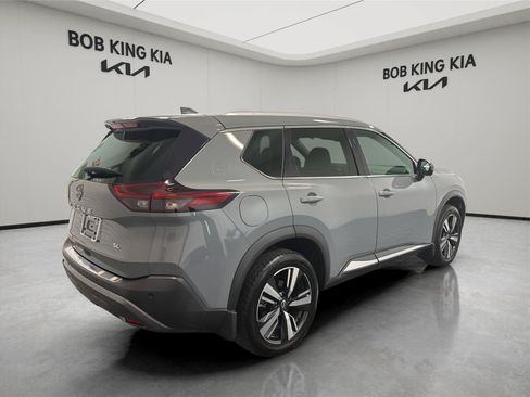 Used 2022 Nissan Rogue SL FWD image 5