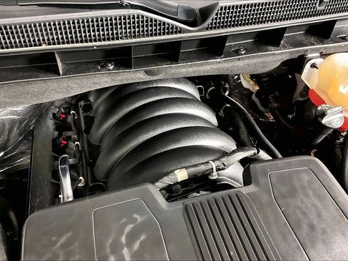 Certified 2025 GMC Yukon Denali AWD/4WD image 32