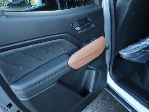 New 2026 GMC Canyon AT4 image 13