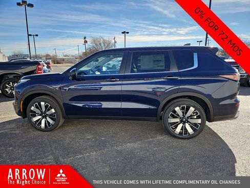 New 2026 Mitsubishi Outlander SE image 7