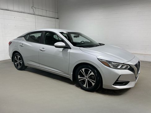 Used 2020 Nissan Sentra SV FWD image 3
