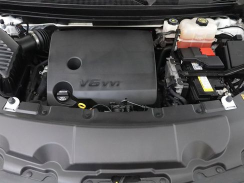 Used 2023 Chevrolet Traverse LT w/ LPO, Floor Liner Package AWD/4WD image 31