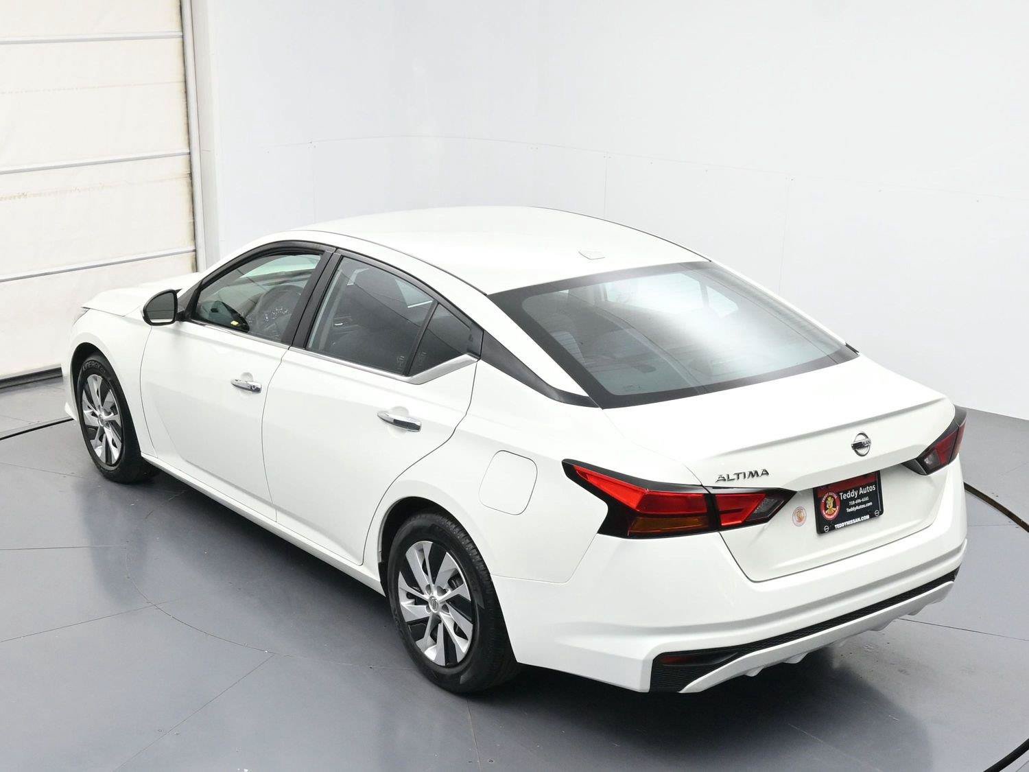 Used 2020 Nissan Altima 2.5 S FWD image 33