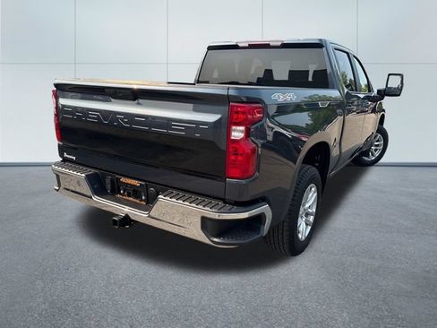 Used 2021 Chevrolet Silverado 1500 LT AWD/4WD image 4