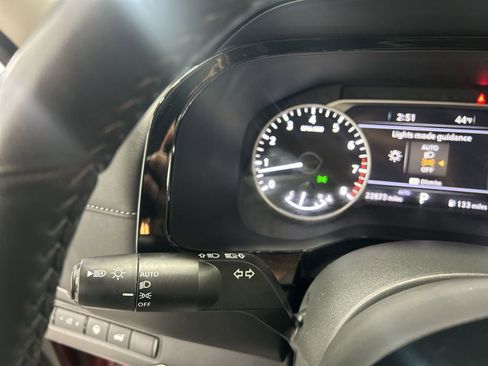 Certified 2024 Nissan Pathfinder SL image 23