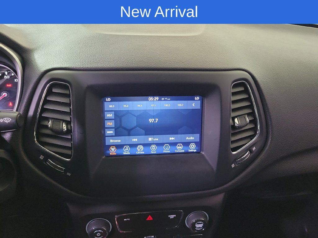 Used 2021 Jeep Compass Latitude FWD image 20