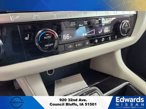 New 2026 Nissan Pathfinder SL AWD/4WD image 32