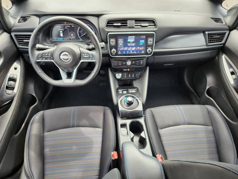 Certified 2025 Nissan Leaf SV Plus FWD image 24