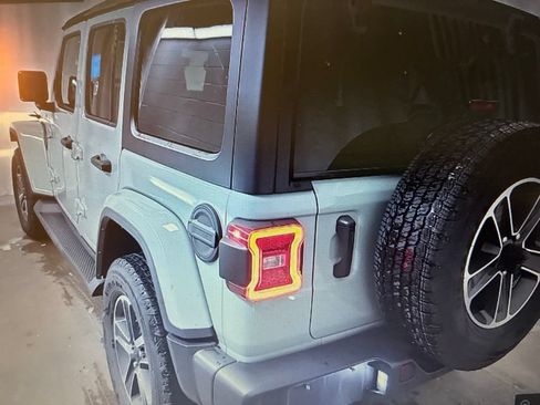 Used 2023 Jeep Wrangler Unlimited Sahara w/ LED Lighting Group AWD/4WD image 2