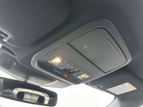 Used 2022 Ford Explorer ST-Line w/ Class IV Trailer Tow Package image 34