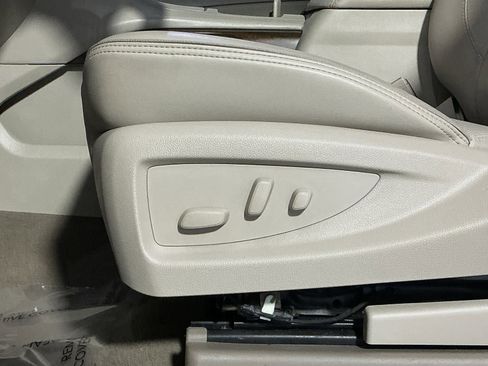 Used 2019 GMC Yukon XL Denali w/ Denali Ultimate Package image 22