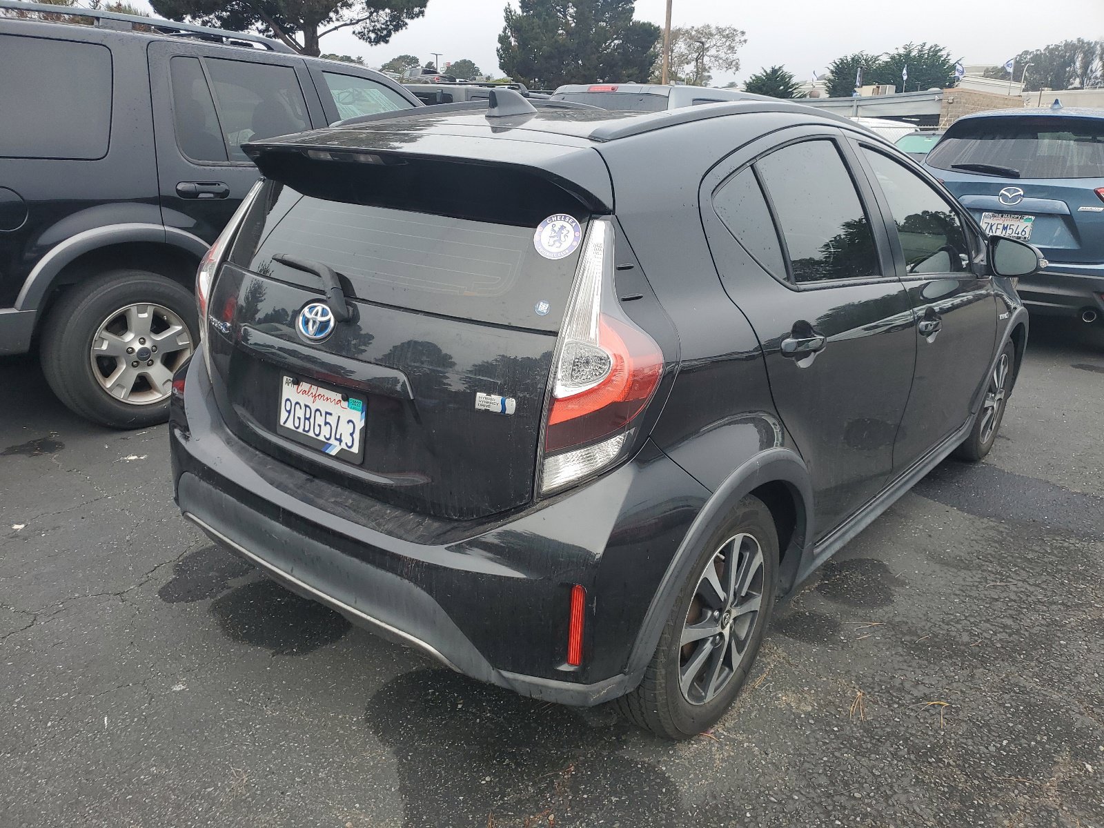Used 2018 Toyota Prius C One w/ Carpet Mat Package FWD image 8