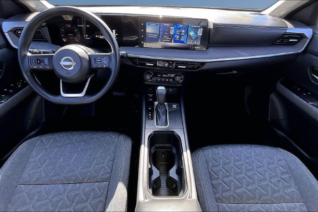 Used 2026 Nissan Kicks SV FWD image 7