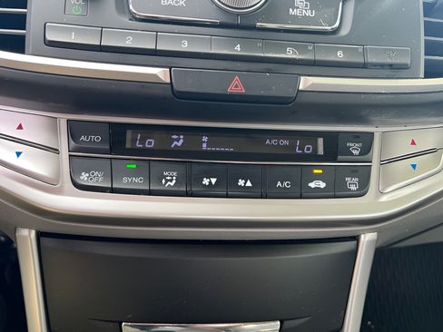 Used 2013 Honda Accord LX image 26