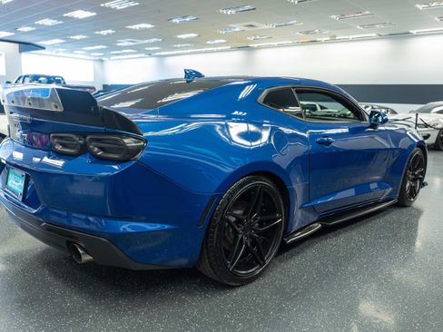 Used 2019 Chevrolet Camaro LT w/ RS Package RWD image 5