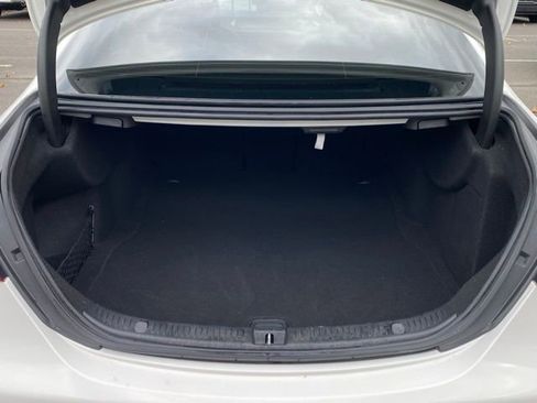 Used 2023 Mercedes-Benz E 350 4MATIC Sedan image 12